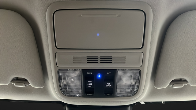 Used 2025 Silver Honda Elite image 34