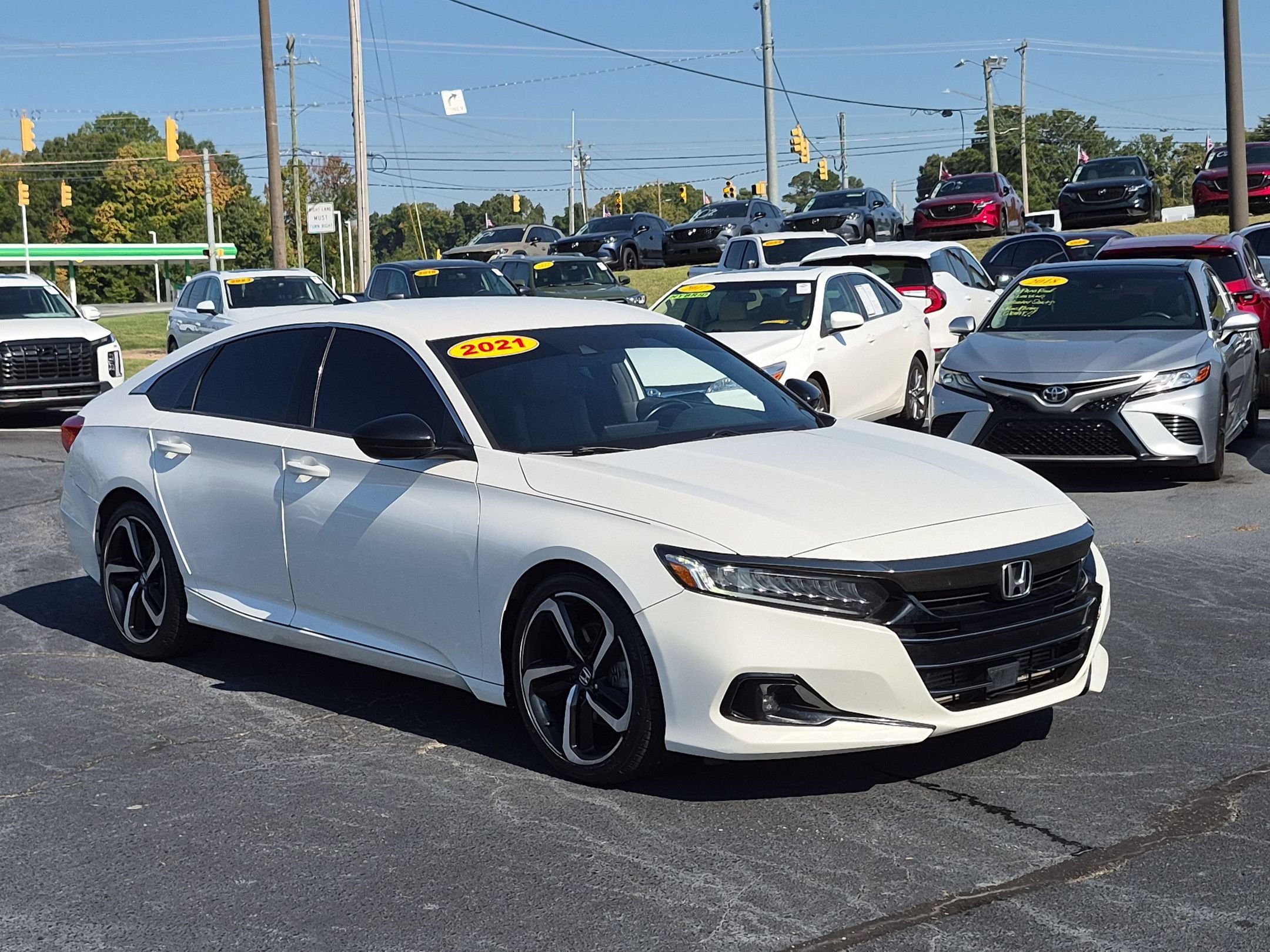 Used 2021 Platinum White Honda Sport image 7