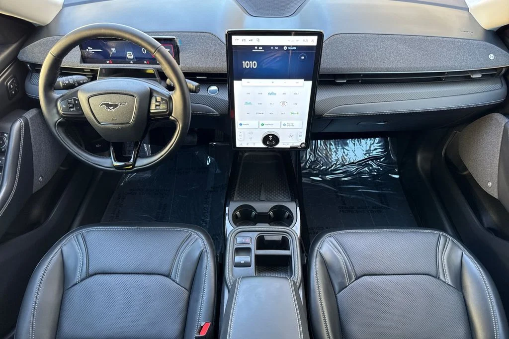 New 2026 White Metallic Ford Premium image 13
