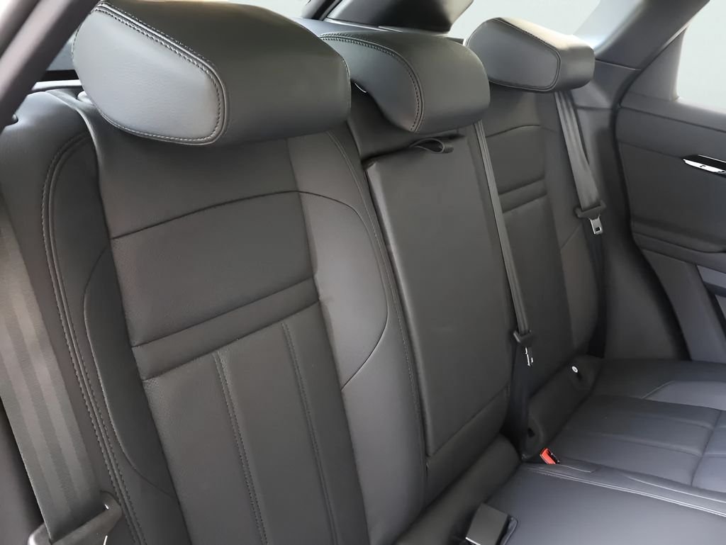 New 2026 Seoul Pearl Silver Land Rover Dynamic image 35