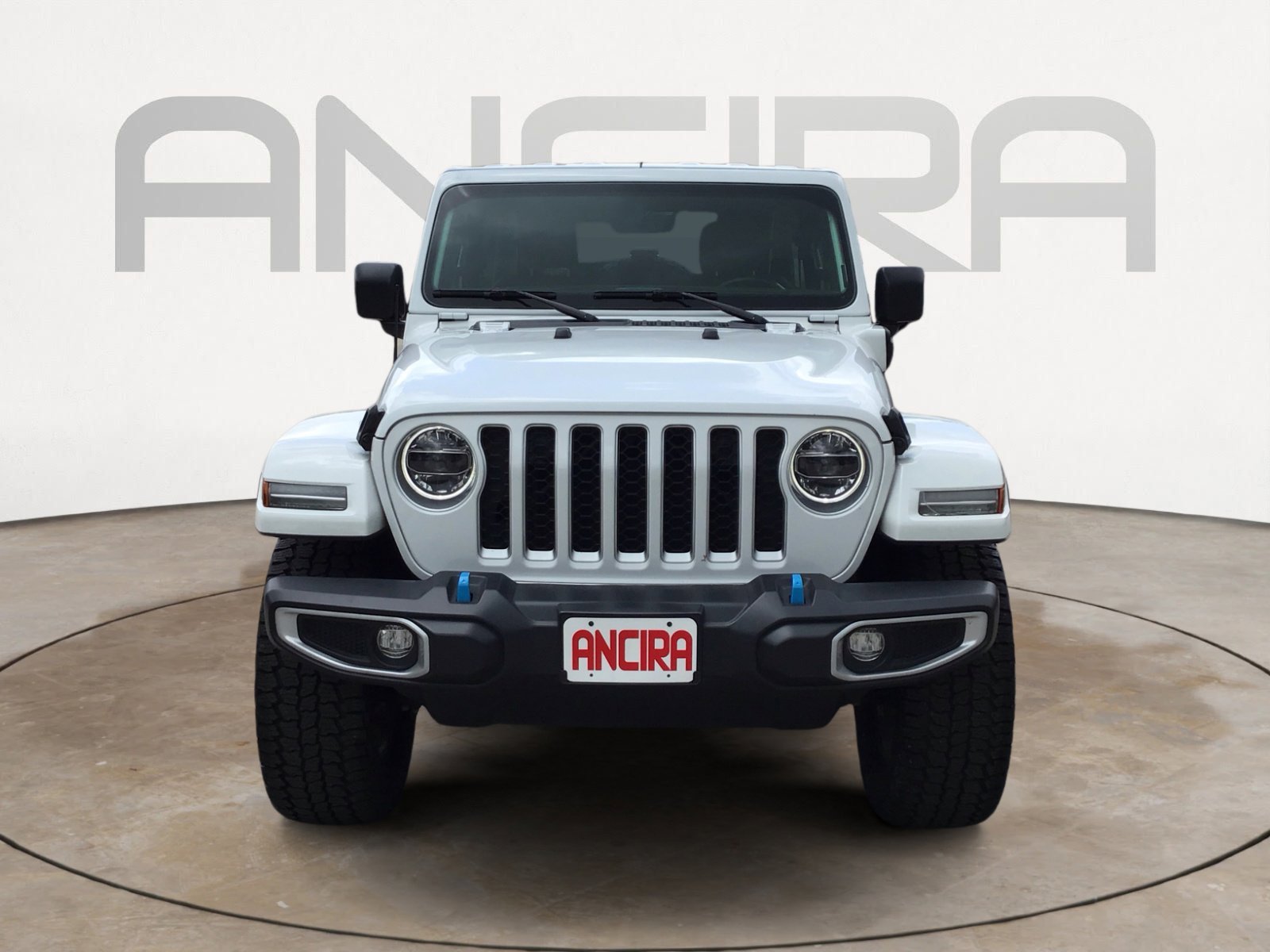 Used 2022 Bright White Clearcoat Jeep Unlimited Sahara image 5