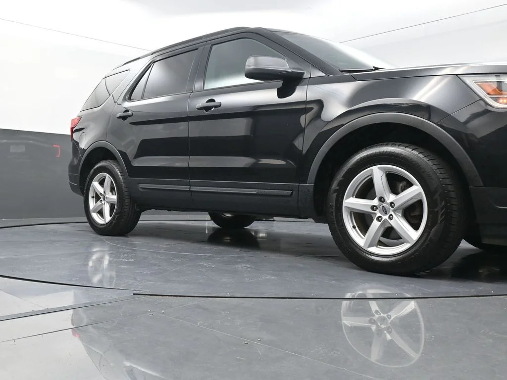 Used 2018 Black Ford Base image 23