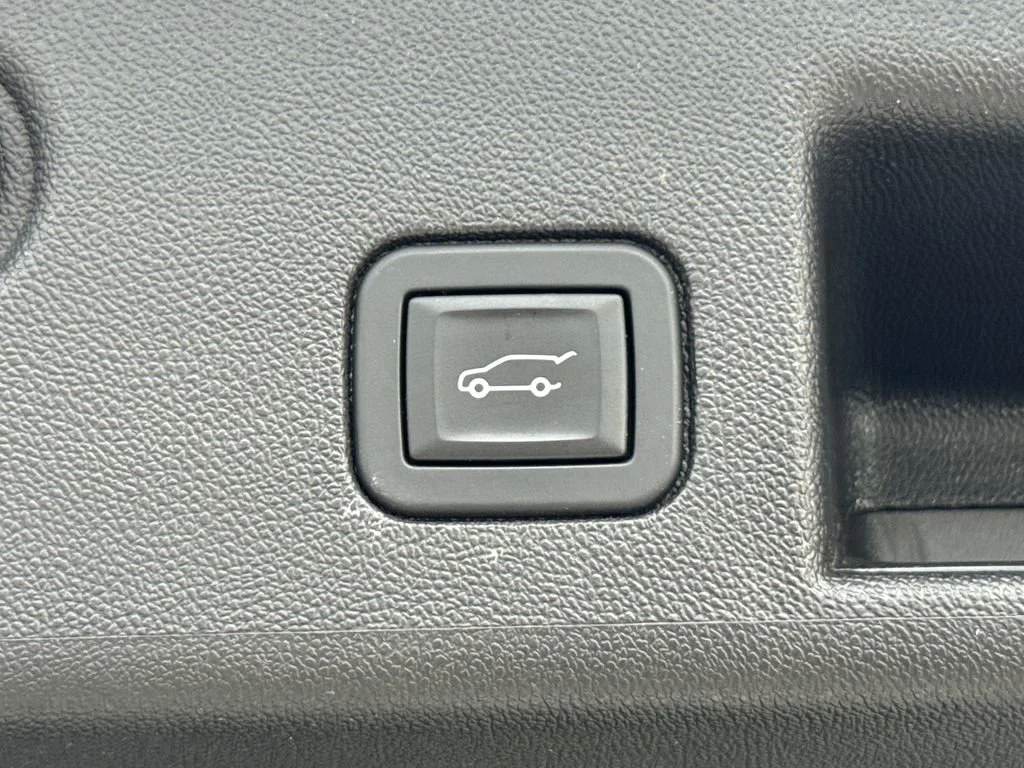 Used 2024 Sterling Gray Metallic Chevrolet LT image 10