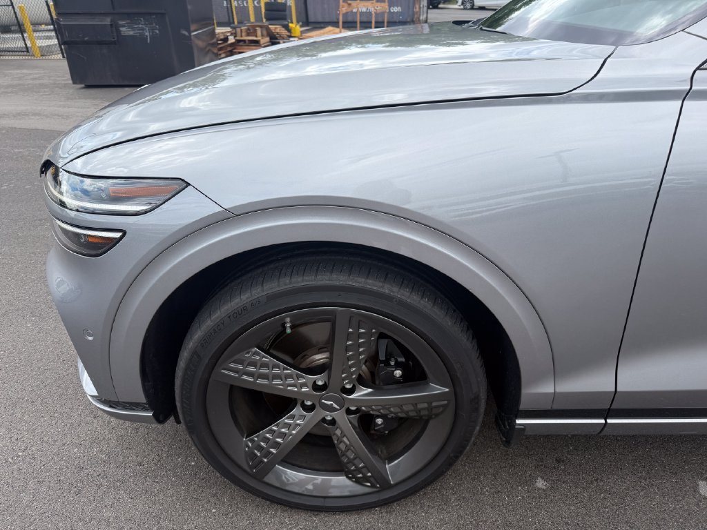 Used 2023 Silver Genesis 2.5T image 10