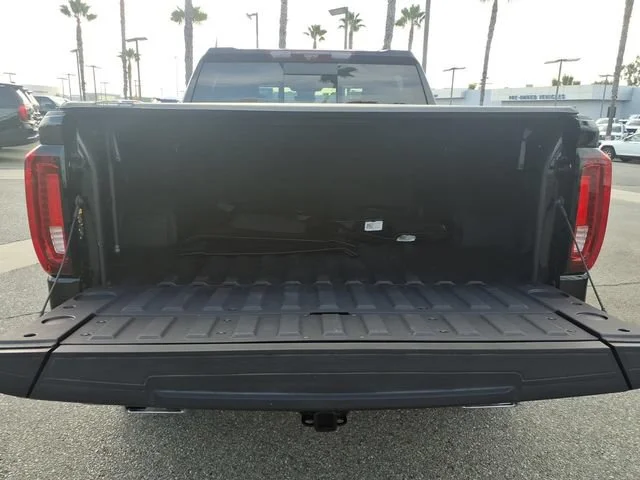 Used 2025 Onyx Black GMC Denali image 11