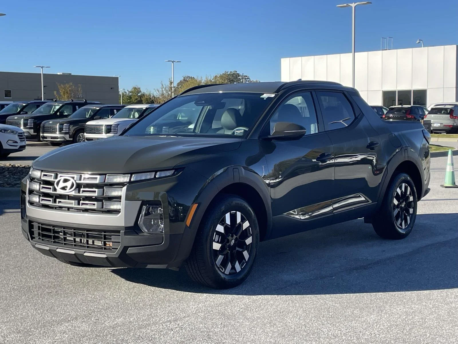 Used 2026 Rockwood Green Hyundai SEL image 23