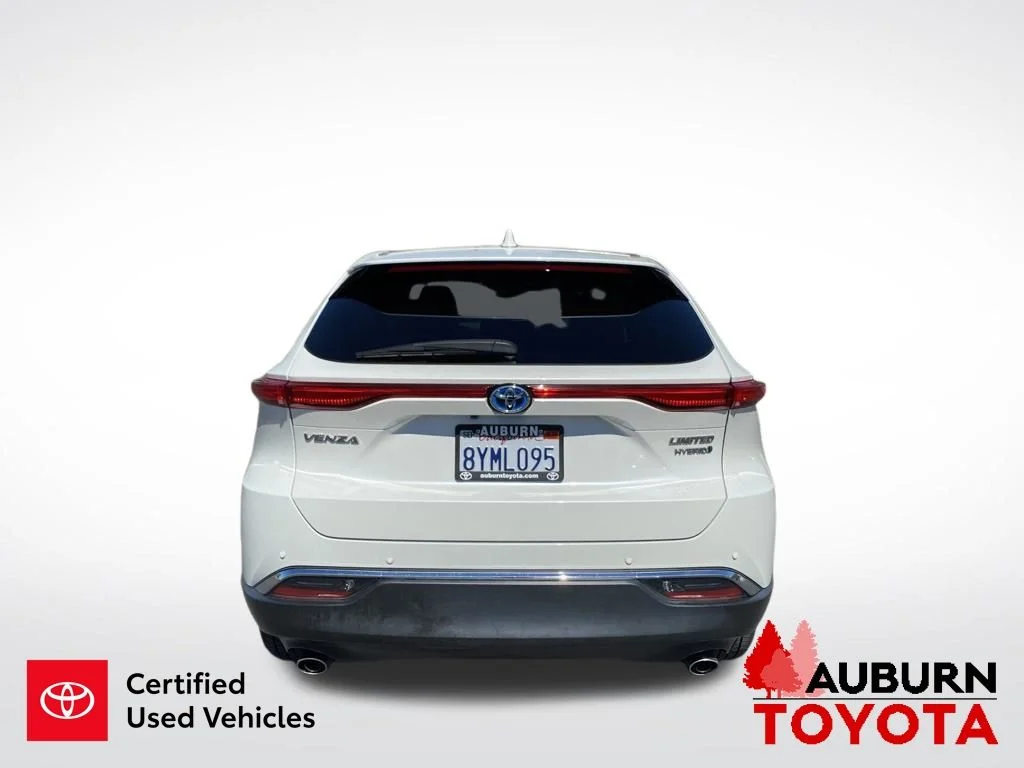 Certified Used 2021 Blizzard Pearl Toyota Limited image 7