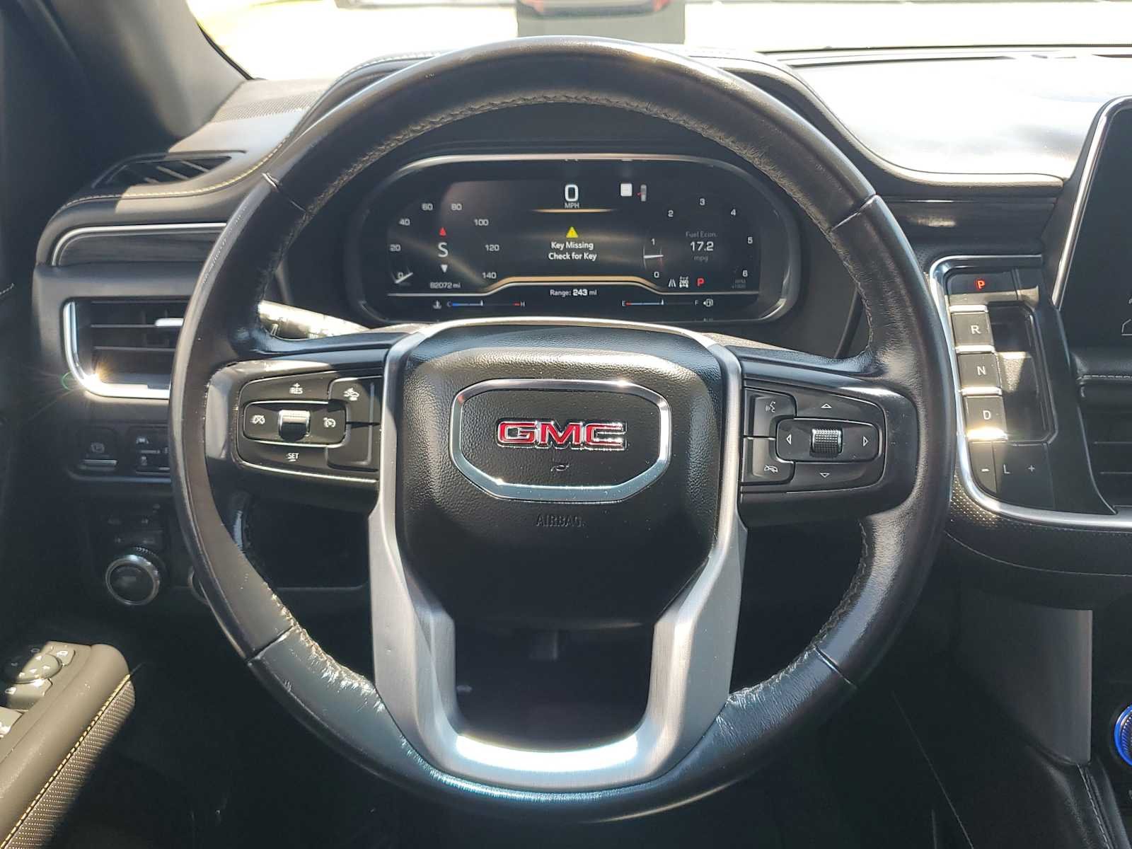 Used 2023 Pearl Beige Metallic GMC SLT image 11