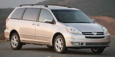 2005 Toyota Sienna's photo