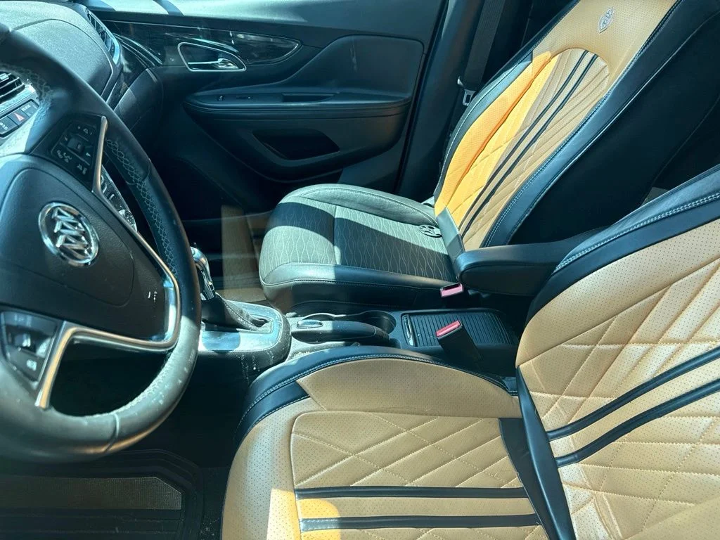 Used 2016  Buick Convenience image 13