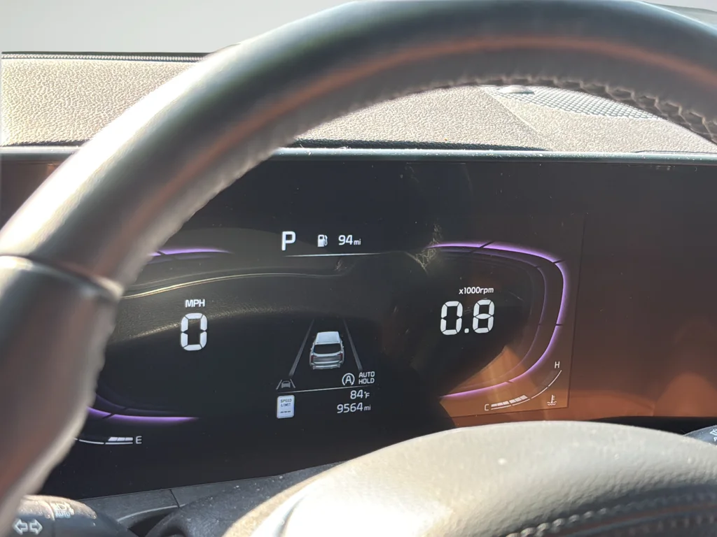 Used 2025 White Kia EX X-Line image 38