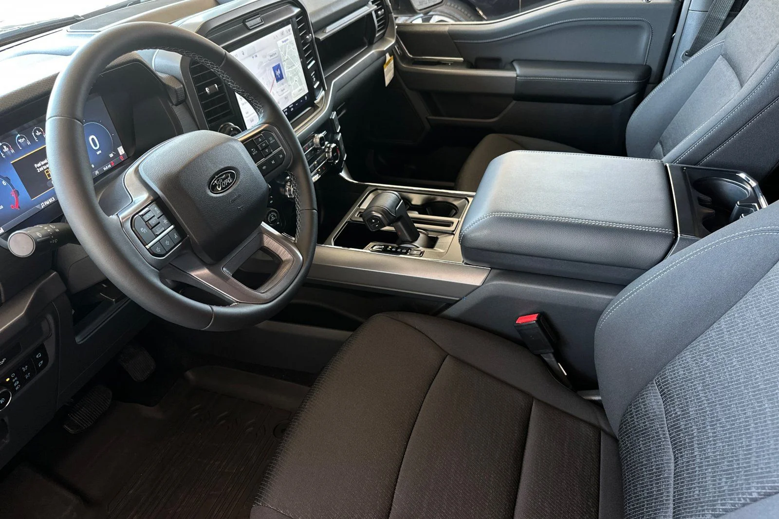New 2026 Agate Black Metallic Ford XLT image 9