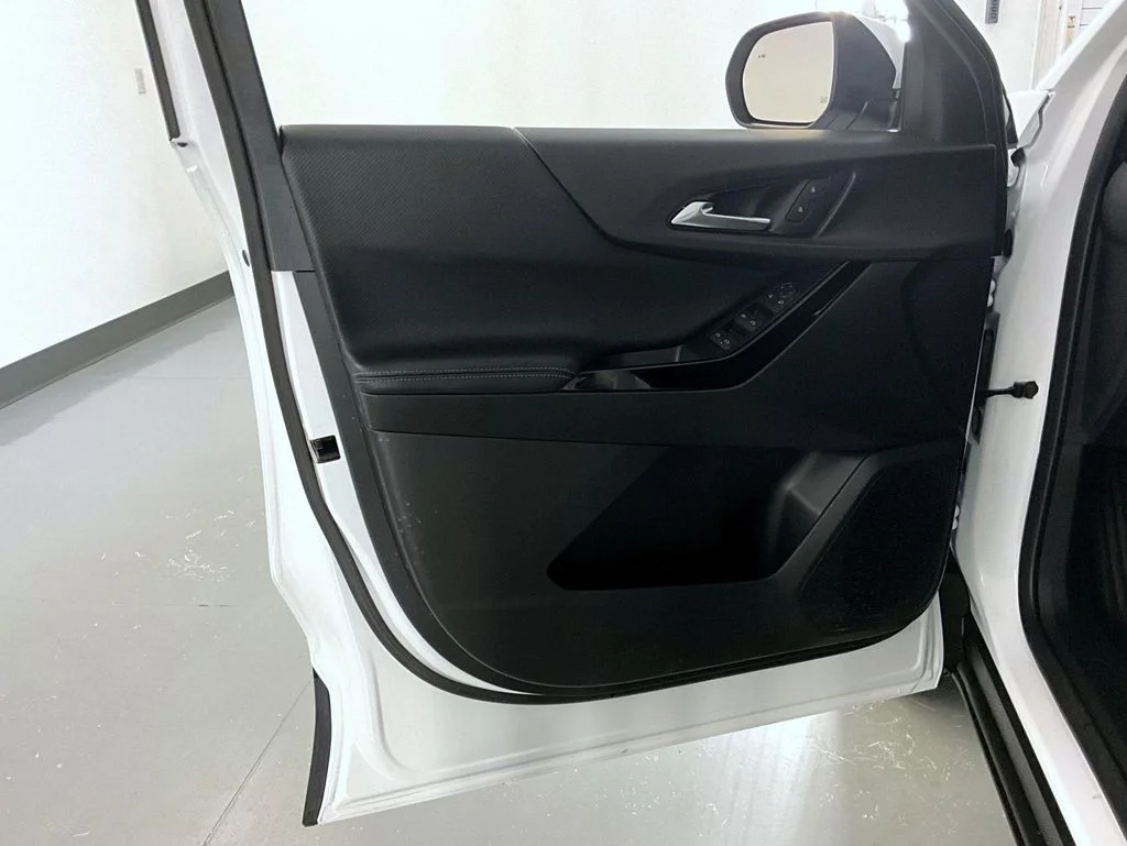 2026 Chevrolet Equinox LT - Photo 9