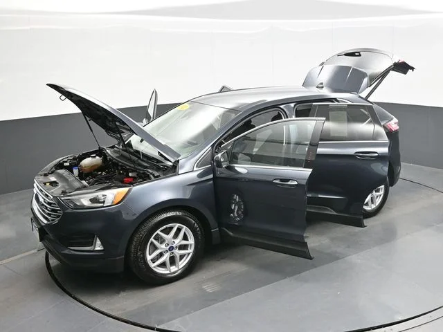 Used 2022 Blue Ford SEL image 28