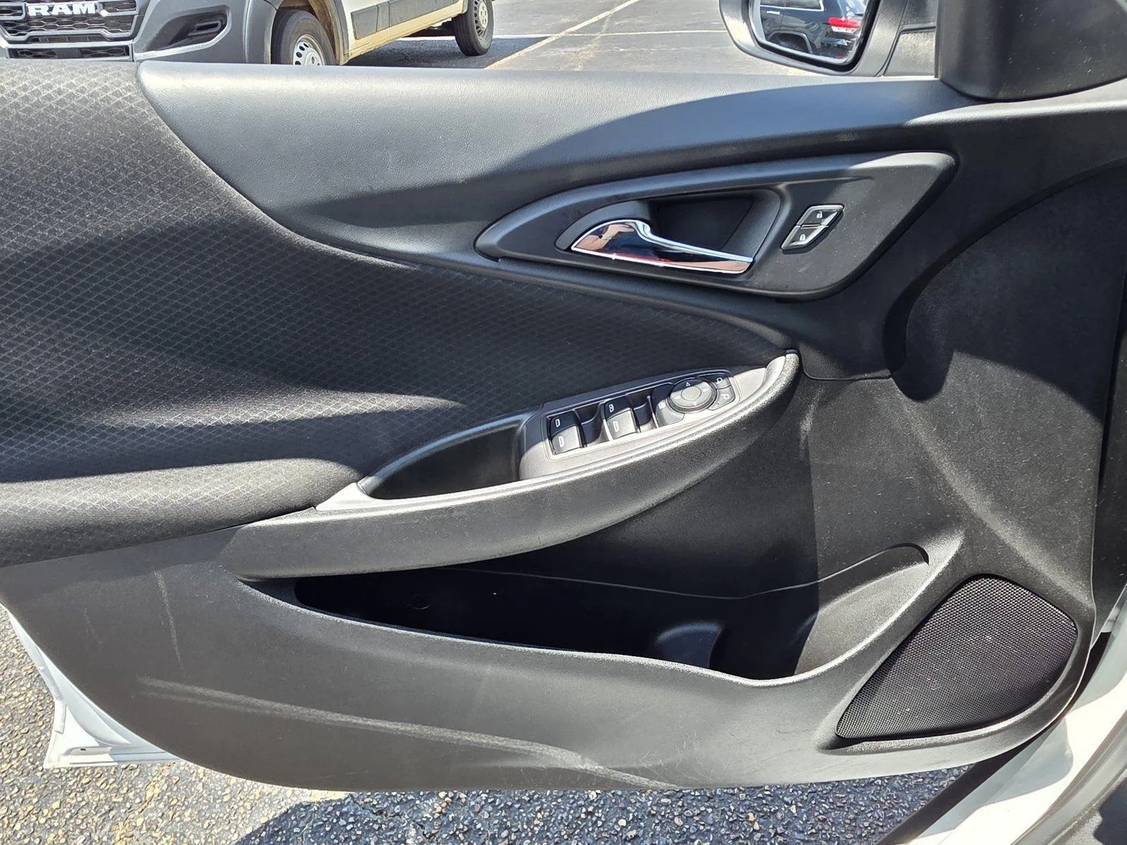 Used 2024 Summit White Chevrolet LT image 23