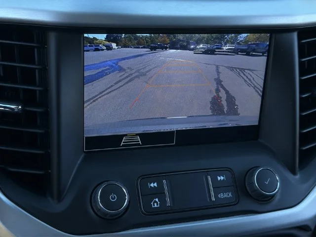 Used 2023 Silver GMC SLE image 25
