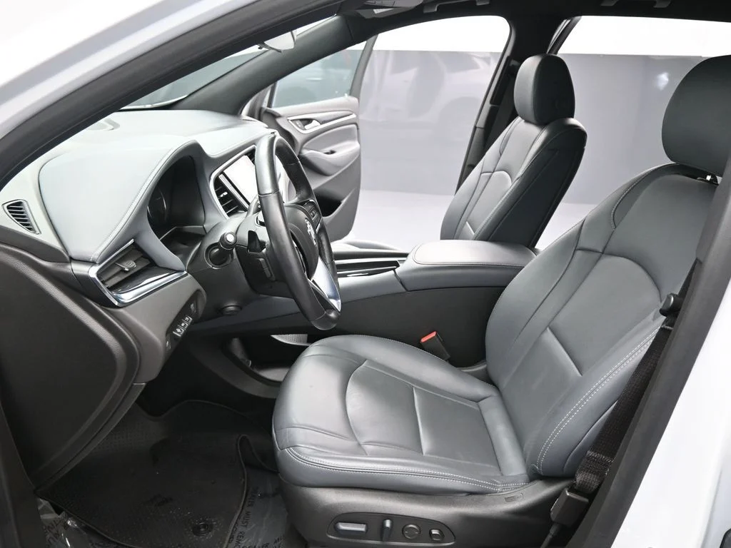 Used 2024 White Buick Premium Group image 10