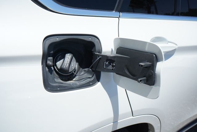 Used 2014 White BMW xDrive35i image 15