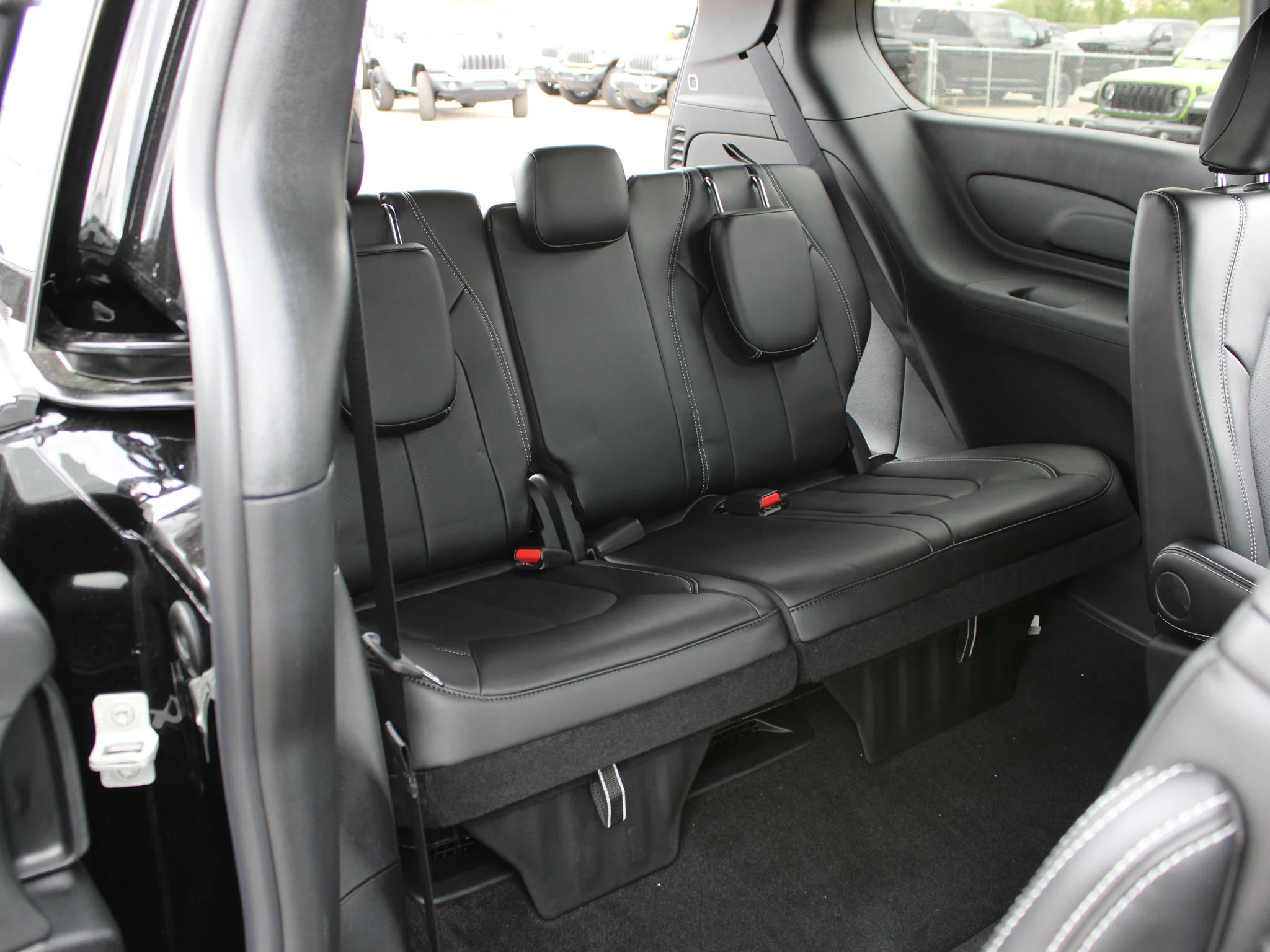 Used 2025 Black Chrysler SXT*, Heated Leather, Remote Start, Lane Departure Warning image 11