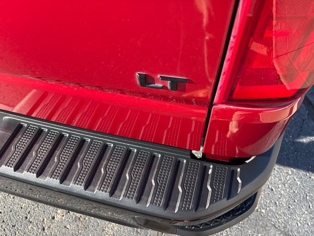 Used 2021 Red Chevrolet LT Trail Boss image 18