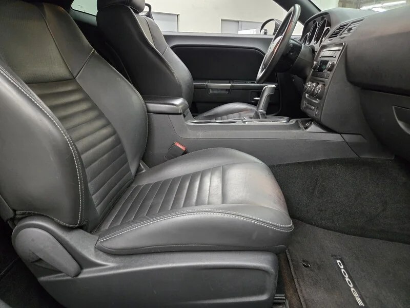Used 2013 Granite Crystal Metallic Dodge R/T Classic image 11