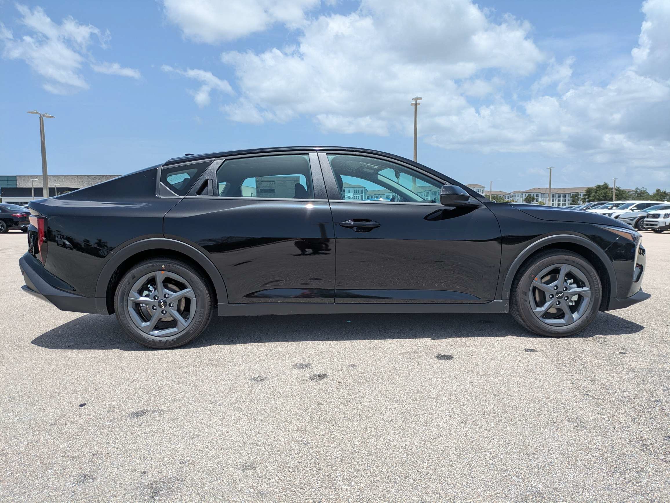 New 2026 Aurora Black Pearl Kia LXS image 4