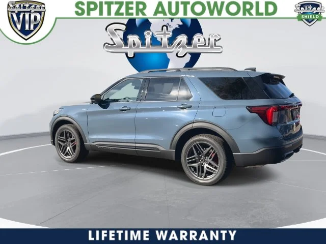 New 2027 Vapor Blue Metallic Ford ST-Line image 11
