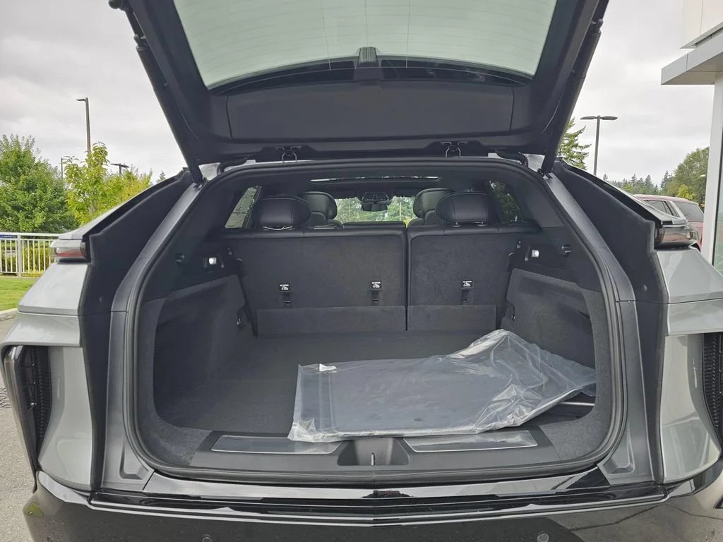 New 2027 Argent Silver Metallic Cadillac Sport image 18