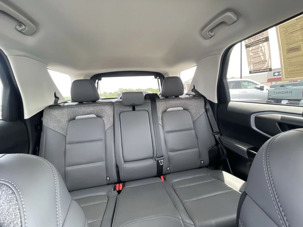 Used 2025 Gray Ford Badlands image 12
