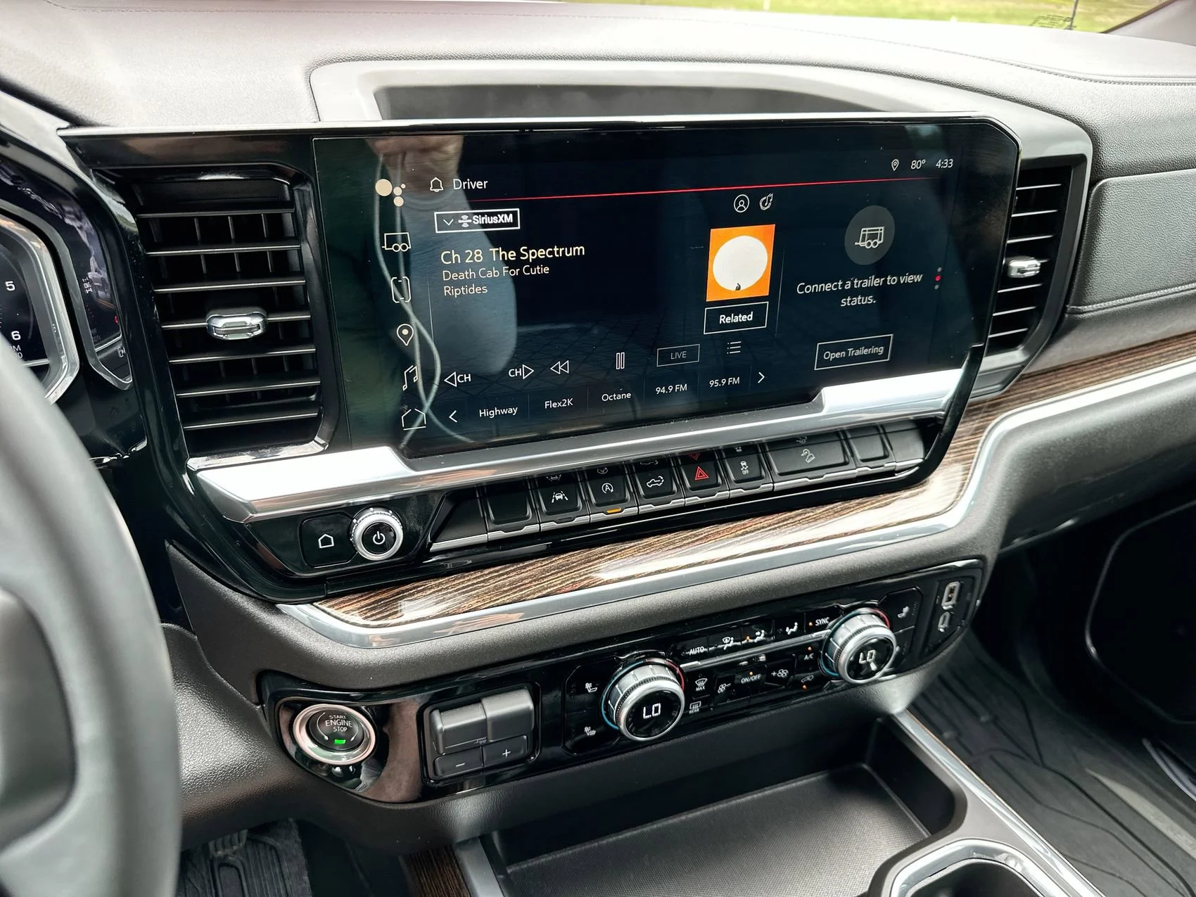 Used 2024 Summit White GMC Elevation image 16