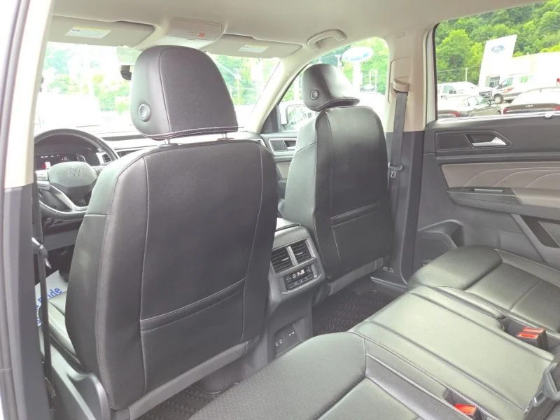 Used 2023  Volkswagen 3.6L V6 SE w/Technology image 21