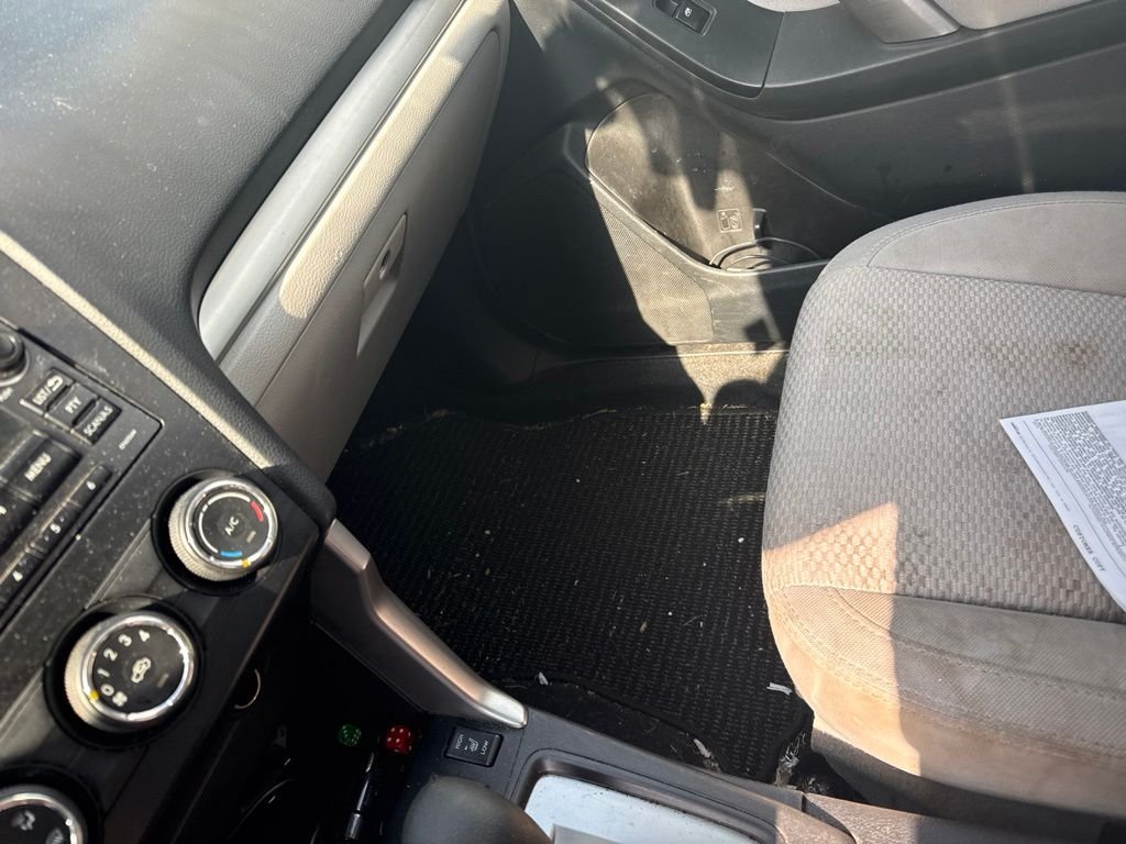 Used 2014 Silver Subaru 2.5i Premium image 17