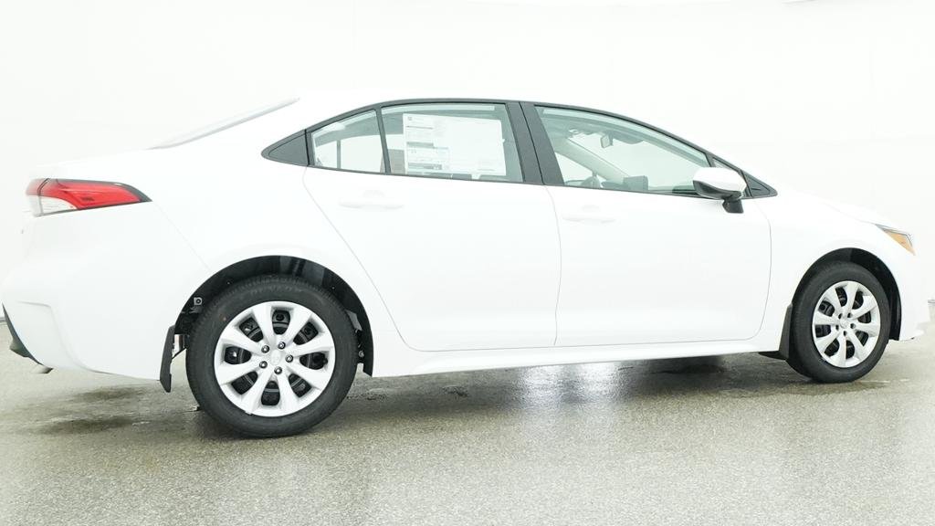 New 2026 Ice Cap Toyota LE image 15