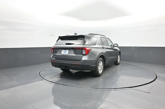 New 2026 Carbonized Gray Metallic Ford Active image 7