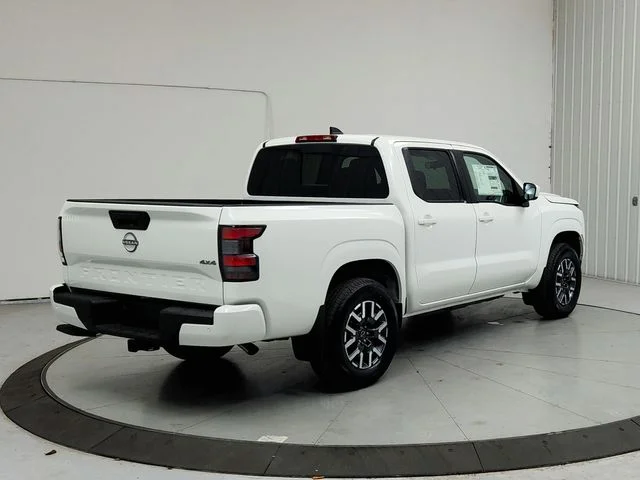 New 2026 White Nissan SV image 7