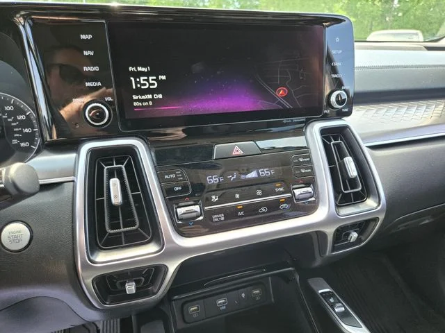 Used 2023 Black Kia EX image 26