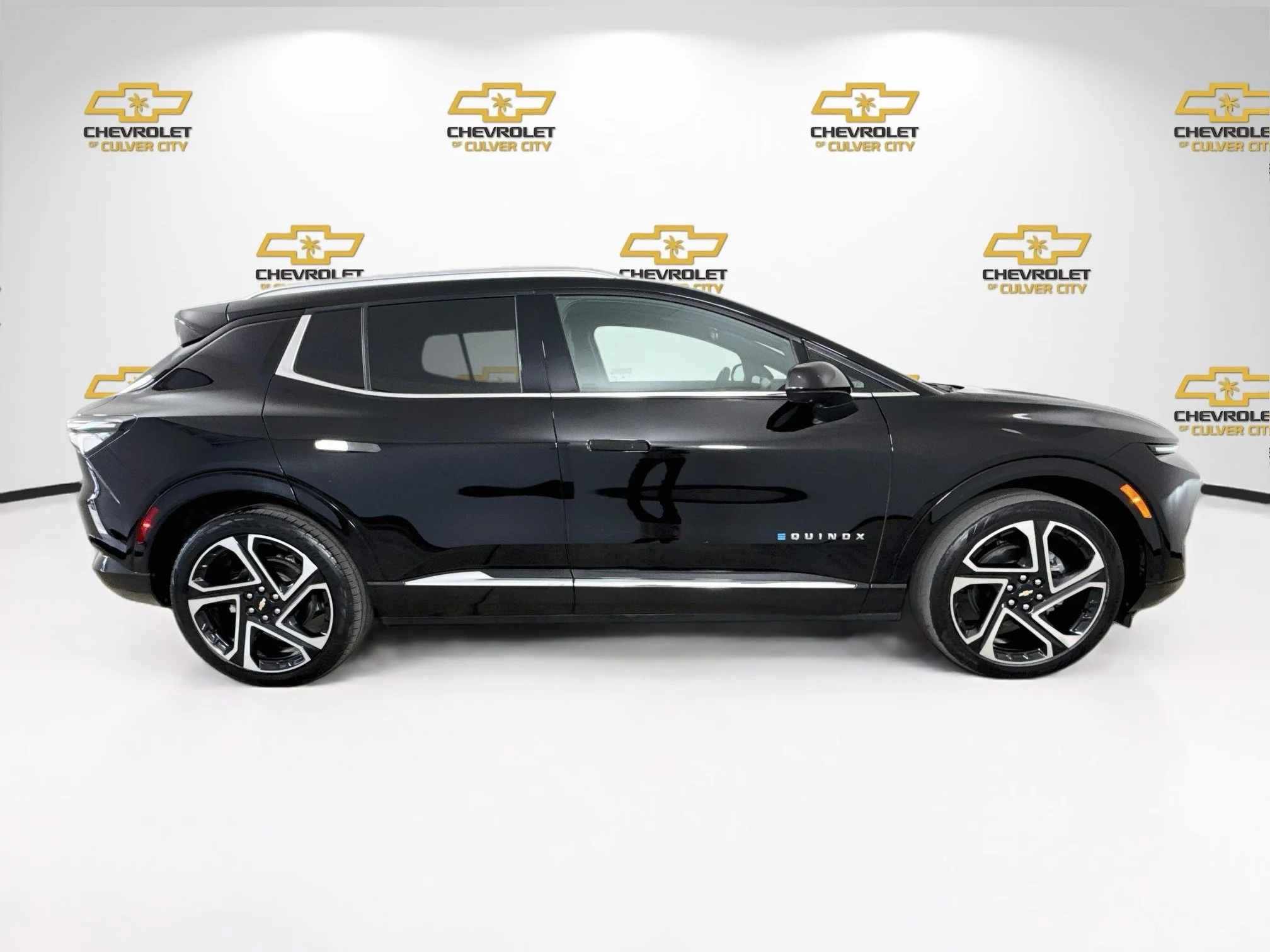 Used 2025 Black Chevrolet LT image 9