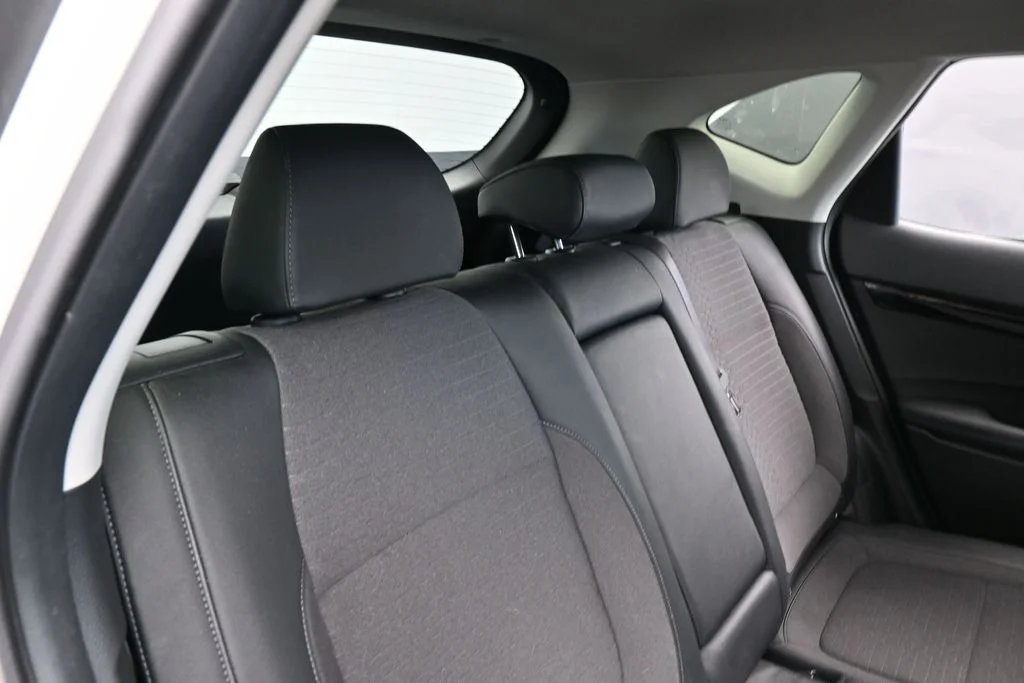Used 2023 Clear White/Black Roof Kia S image 33