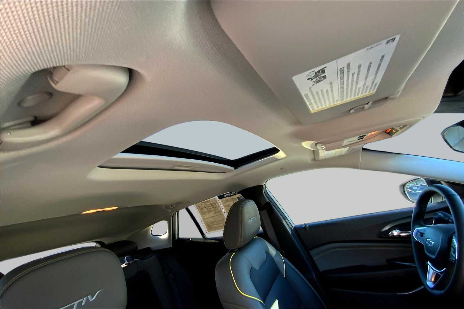 Used 2025 Summit White Chevrolet ACTIV image 14