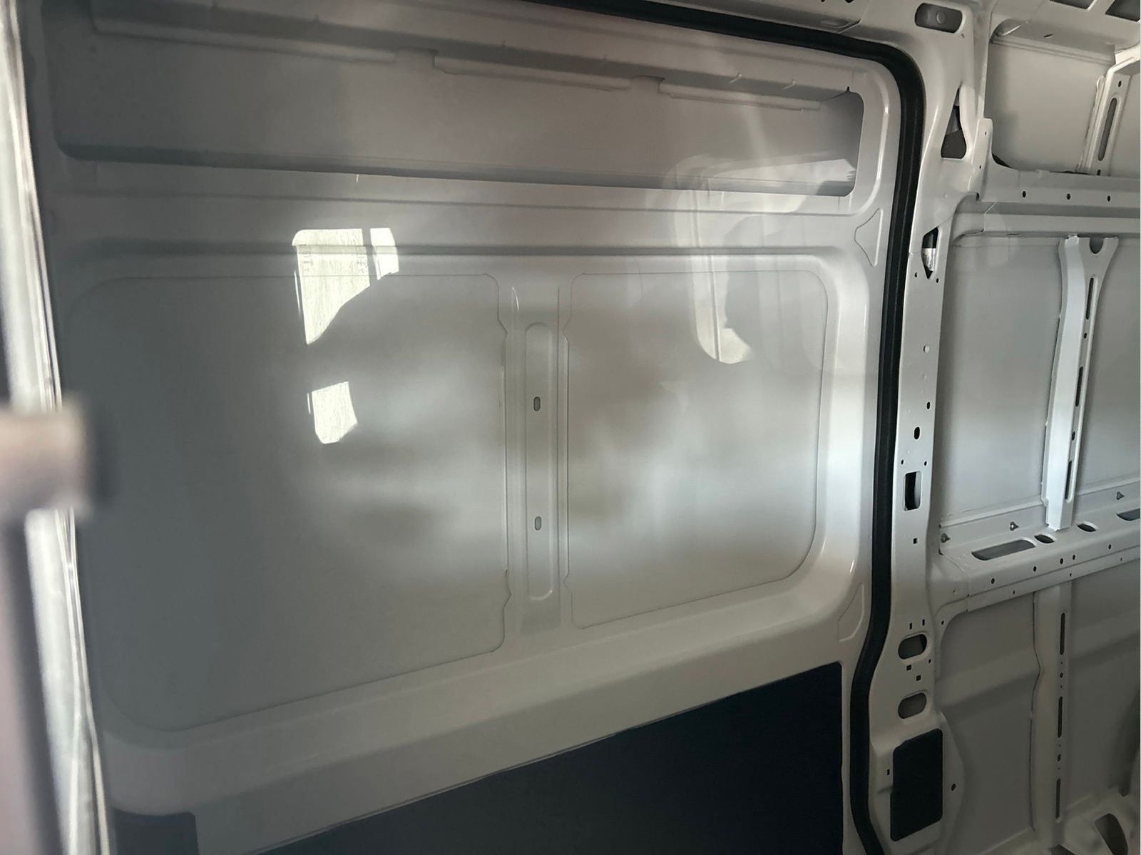 New 2026 Bright White Clear-Coat Exterior Paint RAM High Roof image 22