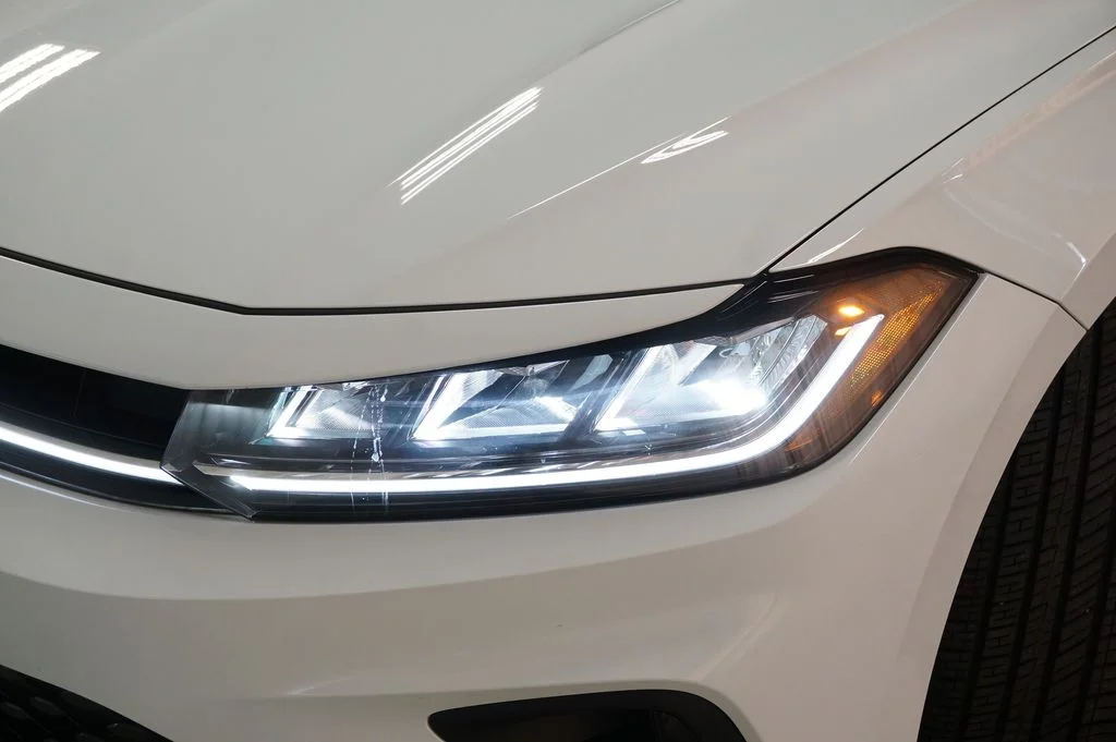 Certified Used 2025 Pure White Volkswagen 1.5T Sport image 41