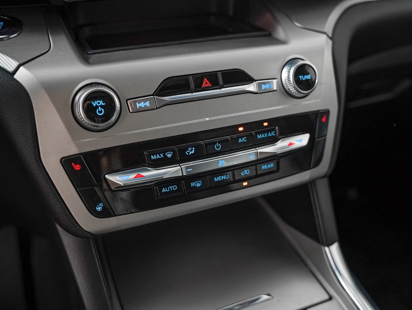 Used 2022 Gray Ford XLT 4WD image 20