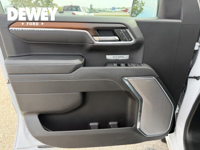 Certified Used 2025 White Frost Tri-Coat GMC Denali image 12