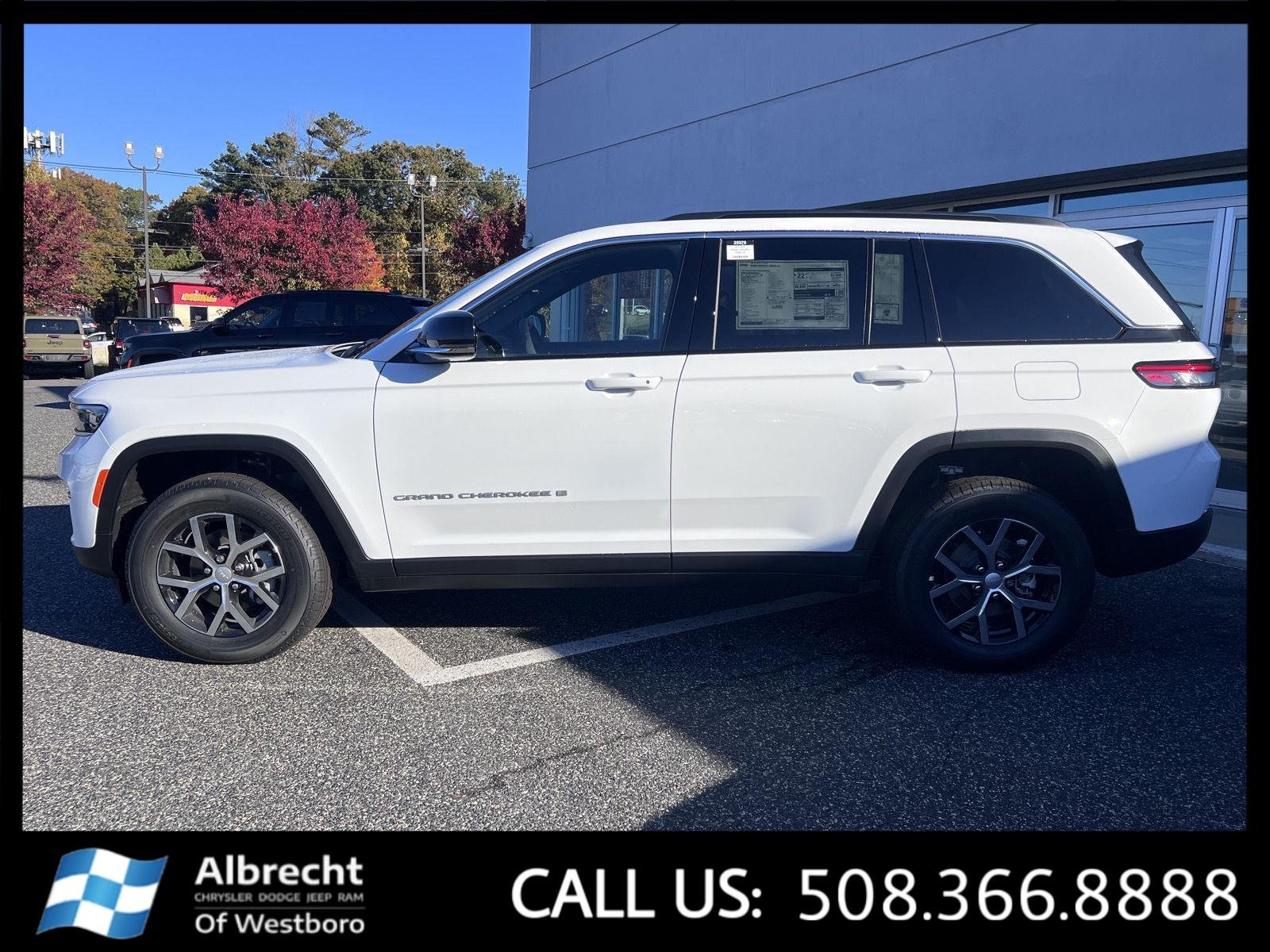 2025 Jeep Grand Cherokee Limited photo 2