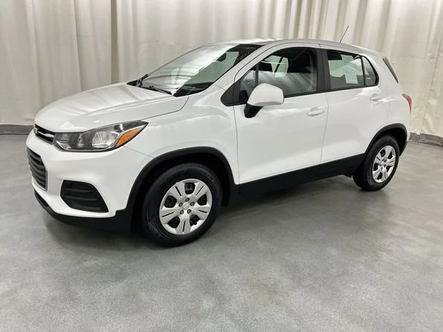 Used 2018 Chevrolet Trax LS with VIN KL7CJKSB8JB550988 for sale in Waterbury, CT