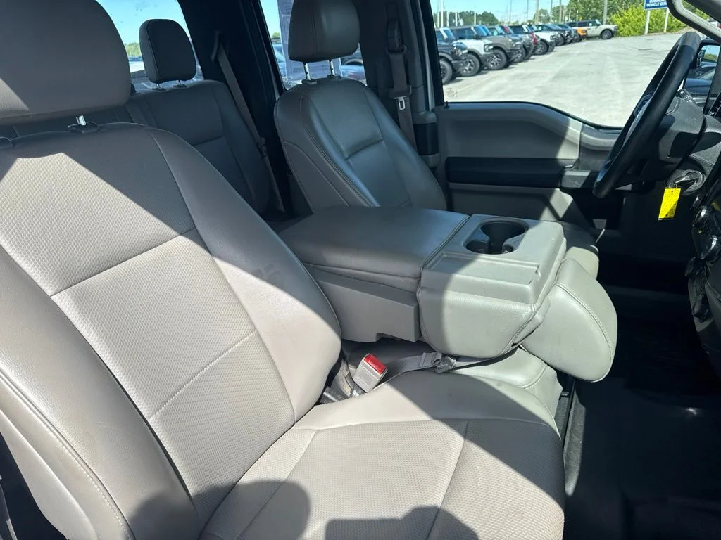 Used 2019 Silver Ford XL image 35