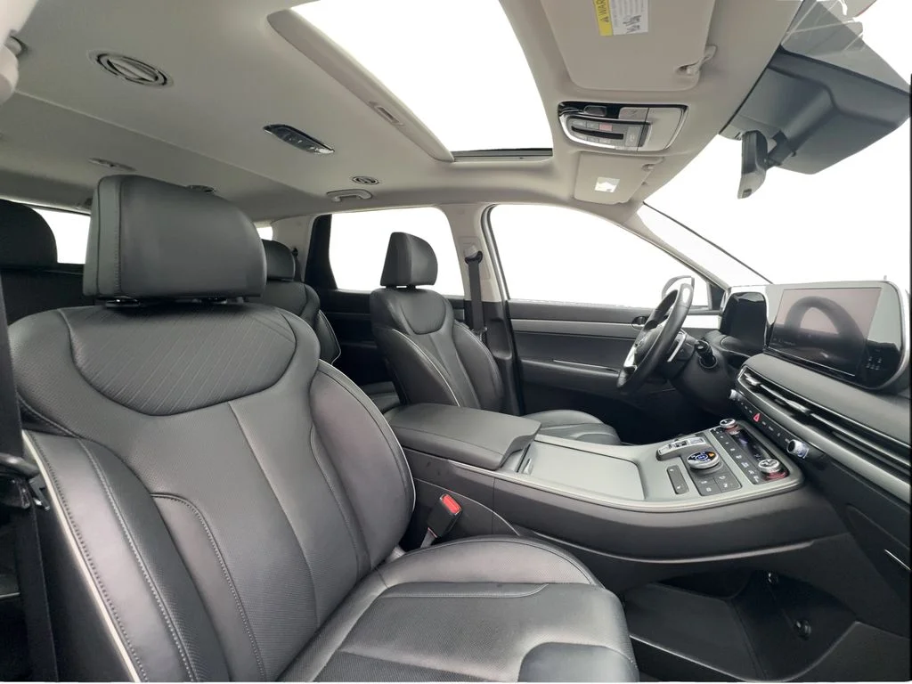 Used 2023 White Hyundai XRT image 33