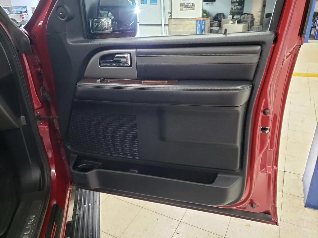 Used 2016 Red Ford Platinum image 21