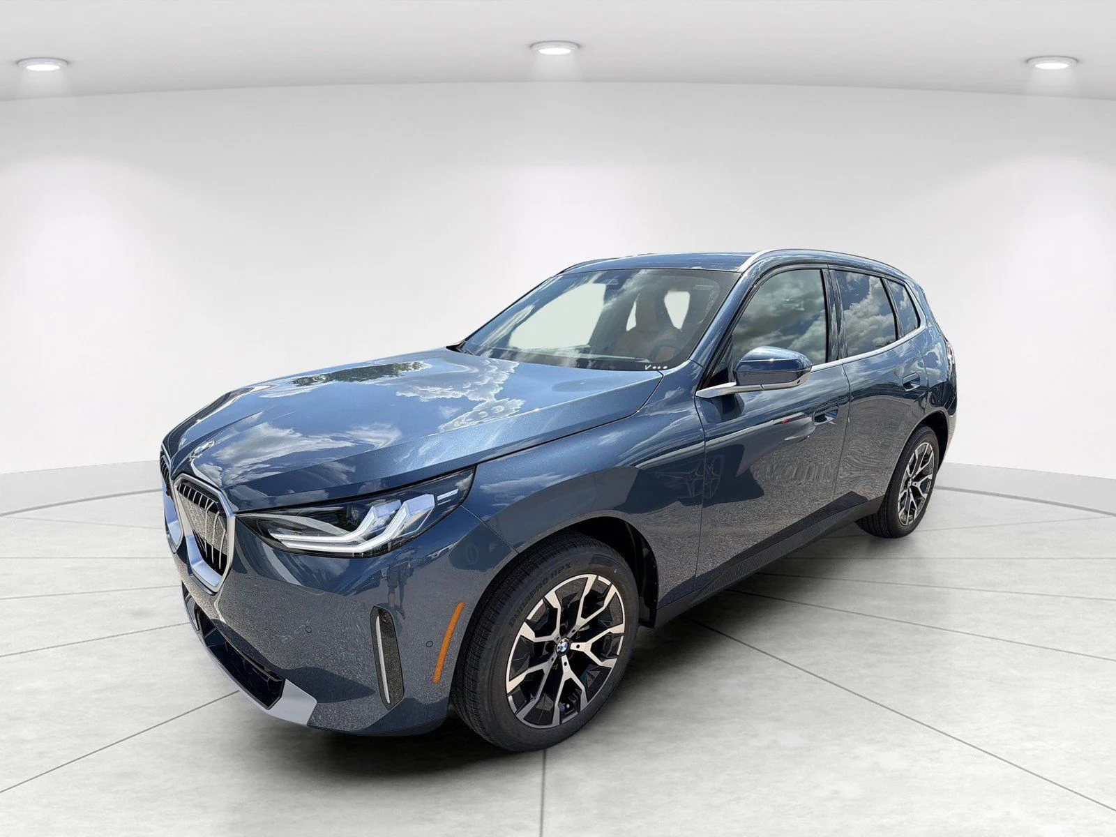 New 2026 Arctic Race Blue metallic BMW 30 xDrive image 8