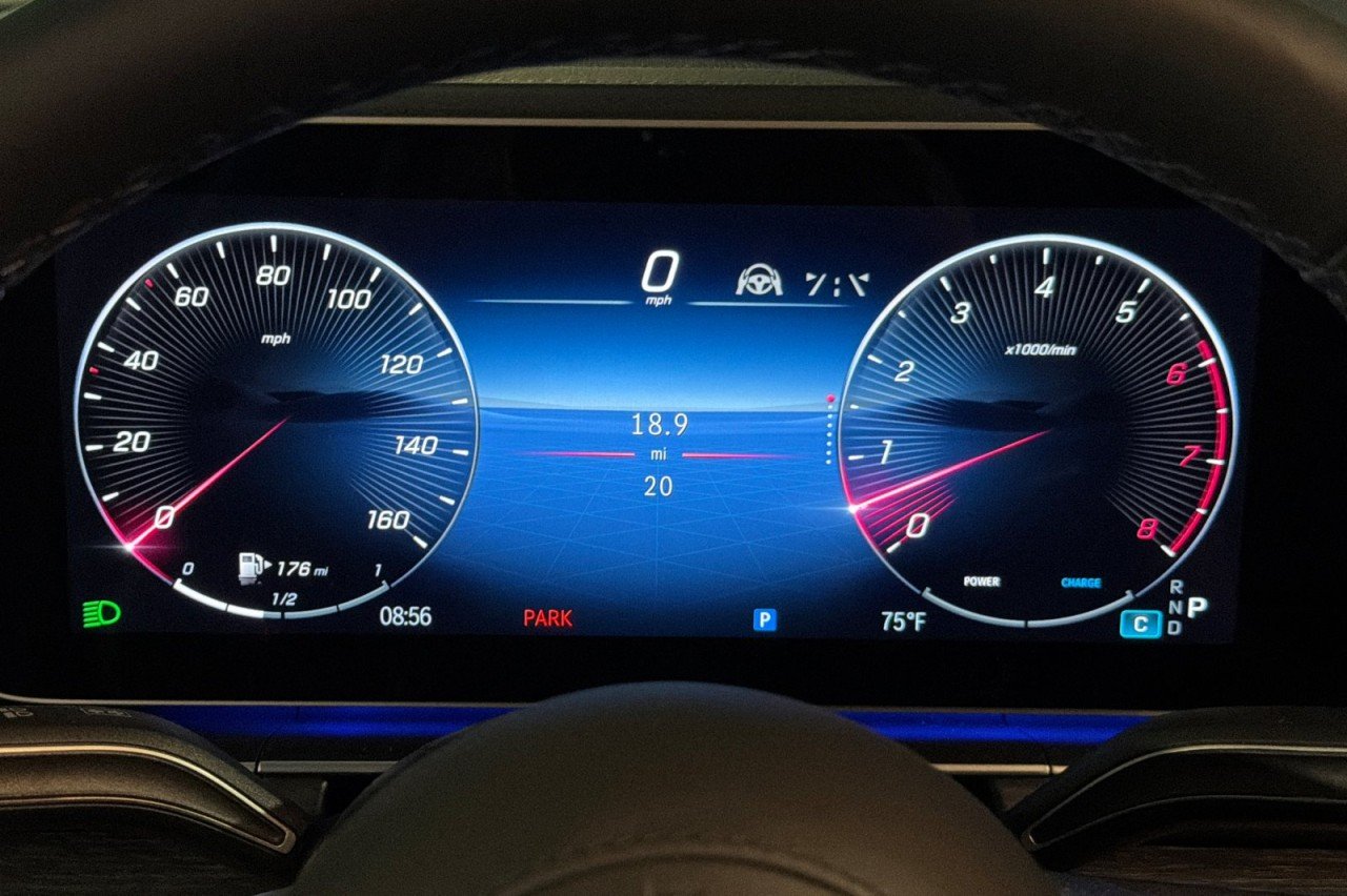 New 2026 MANUFAKTUR Silicon Grey Mercedes-Benz GLS 450 4MATIC® SUV image 24